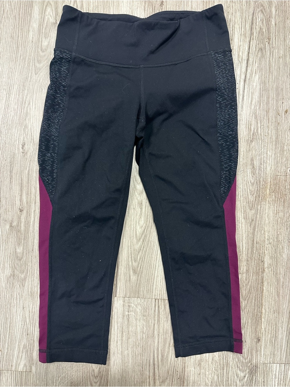 Athleta Black Capri Leggings with Plum Side Panels M